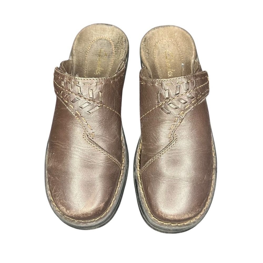 Clarks Brown Leather Clogs - Stitching Details - Women’s Size 6M